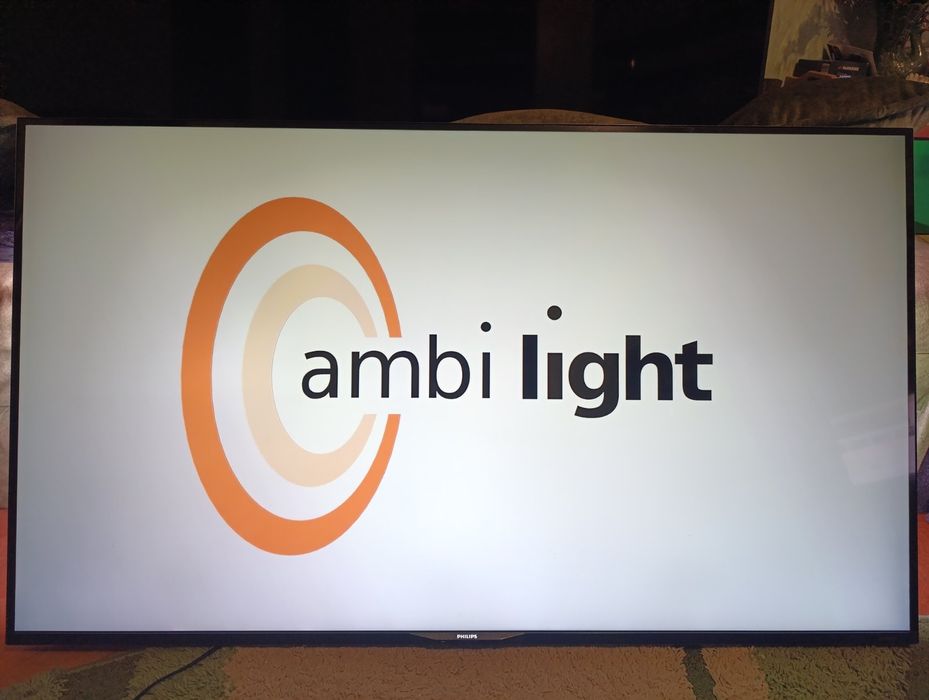 55" Philips ТВ (140 см), 4К UHD, Ambilight, Smart