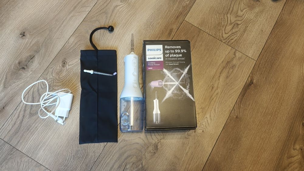 Irygator Philips 3000 HX3826/31 bezprzewodowy biały - prawie nowy!