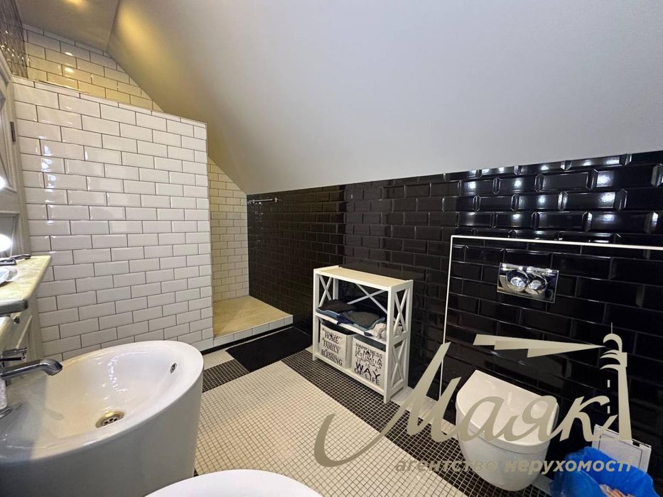 Затишний, ексклюзивний будинок в с-щі Володимирівське.