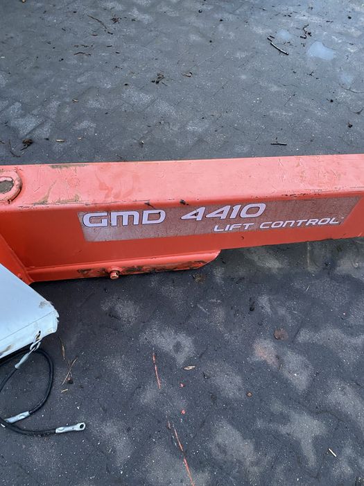 Kuhn 4410 czesci ramie
