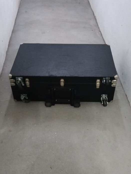 Mala/caixa trólei 77cmx47cmx26cm