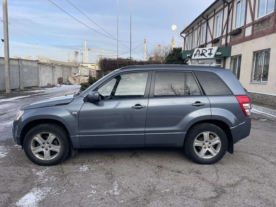 Suzuki Grand Vitara 2.0 Газ