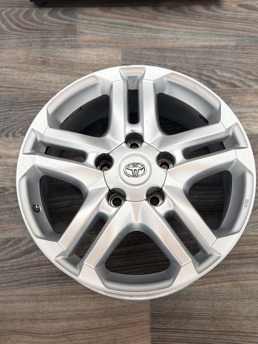 Диски Toyota 200. 5/150/R20