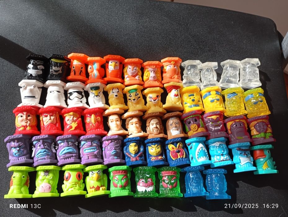 Lote de figuras abatons