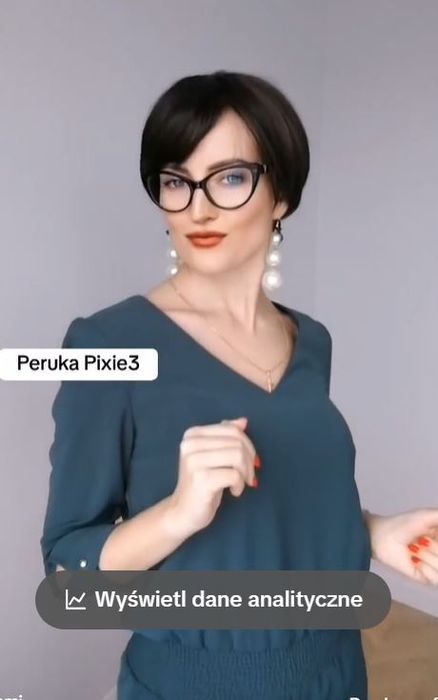 Peruka krótka ciemny brąz z refleksami Pixie