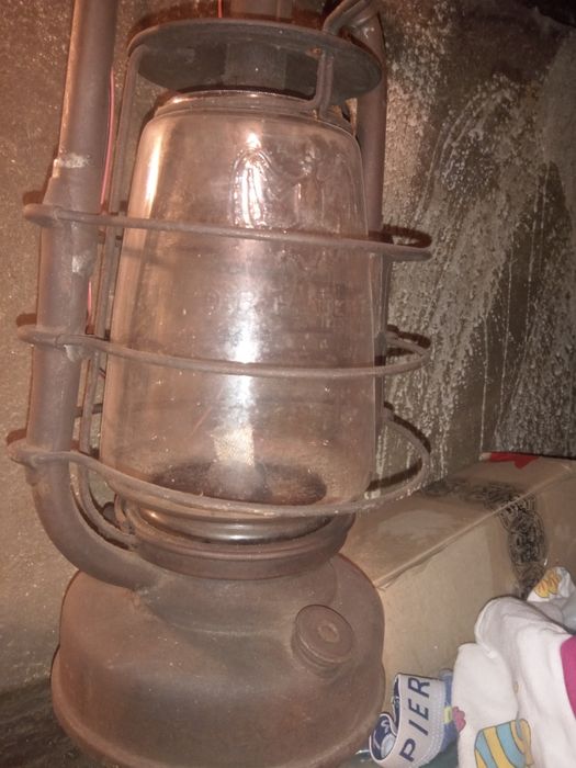 Lampa naftowa kometa