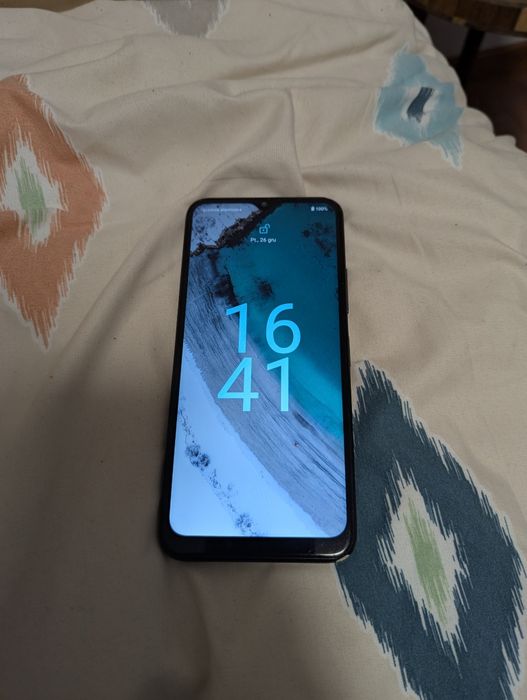 Fajny smartfon z dużym ekranem - Nokia C32 - Lekko zbita - Android 13