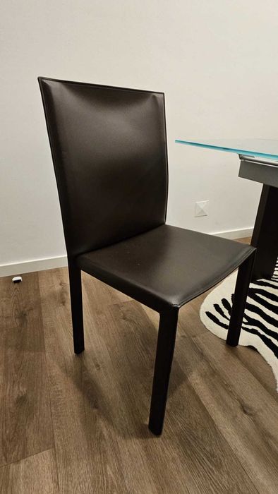 Cadeiras mesa sala de jantar em pele × 4