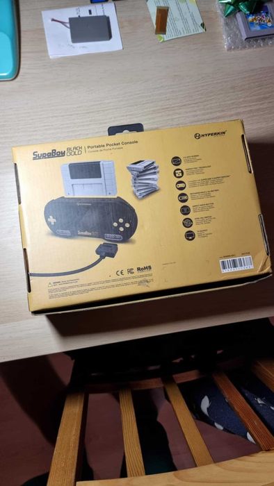 Hyperkin Supaboy Gold. + flash card. SNES Super Nintendo