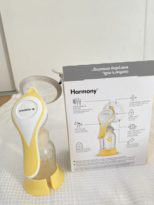 Laktator ręczny medela harmony