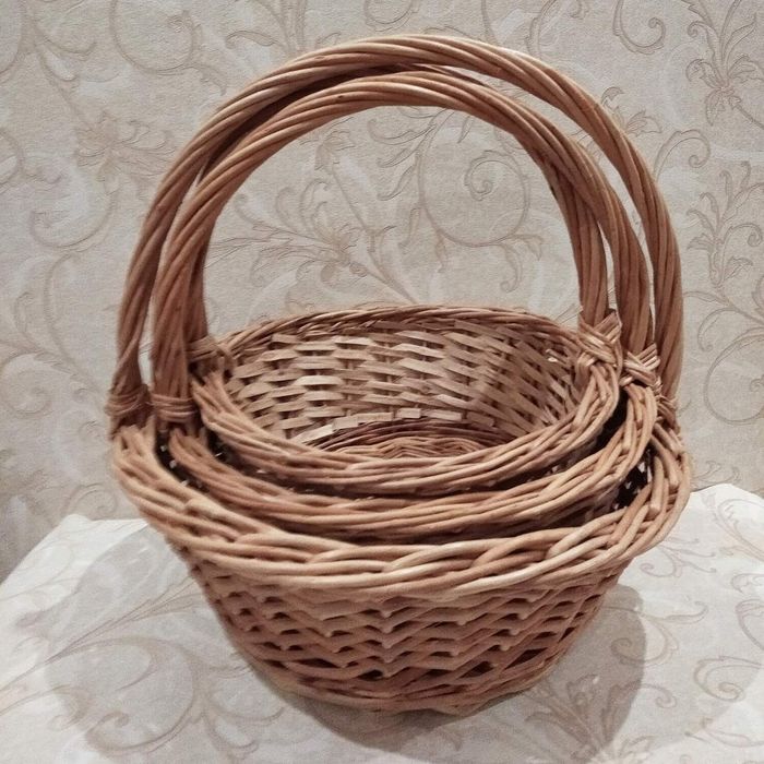 Кошики . Корзини. Плетені меблі.Качалки. Лотки. Баночки. Опт-роздріб