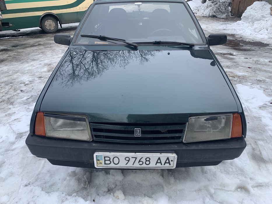 Продаю авто ваз 21099