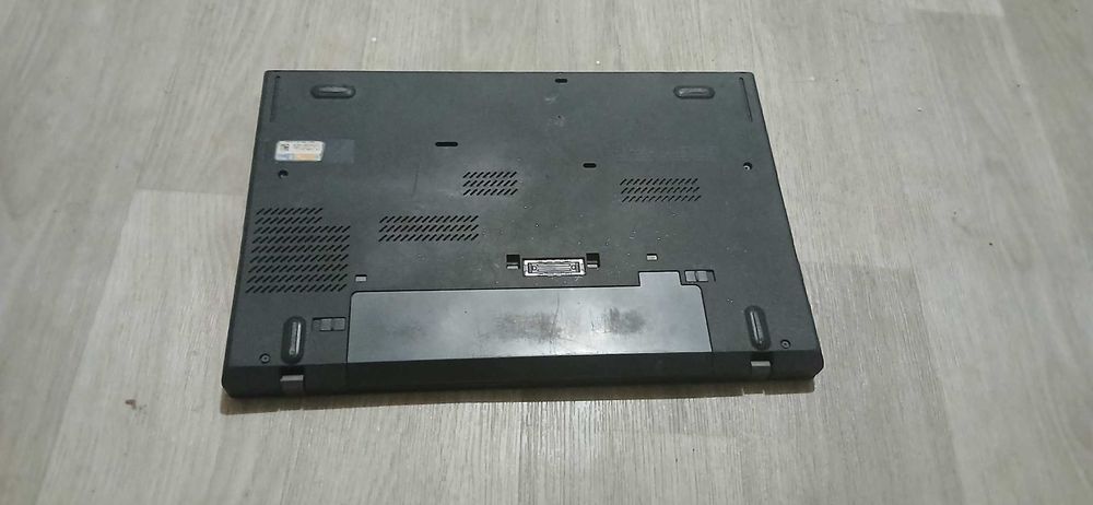 НА ЗАПЧАСТИ ноутбук Thikpad  t440