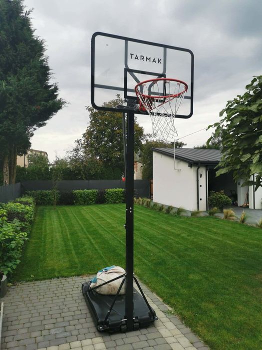 Kosz tarmak B700 Pro do koszykówki regulowany o cod 2,40 do 3,05 m