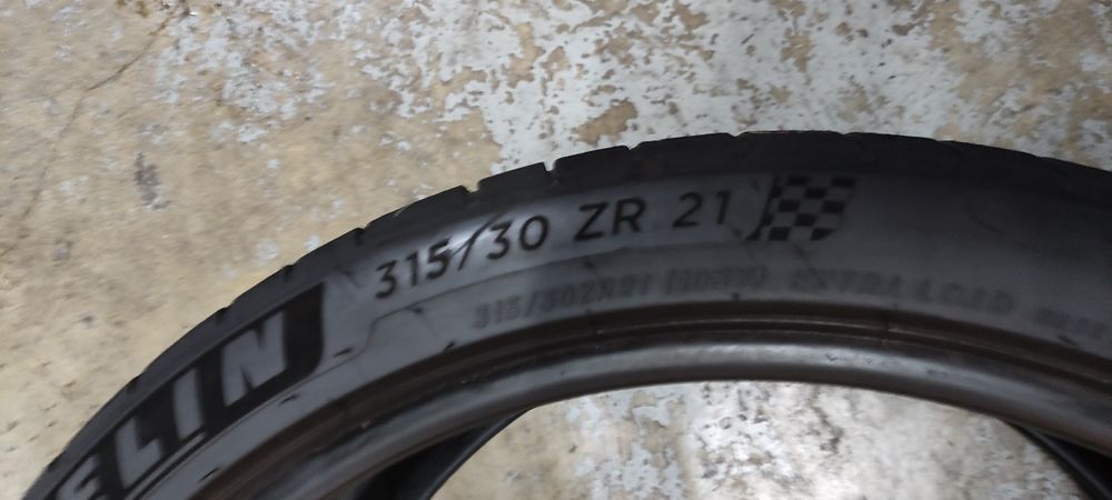 Pneus 315/30/21 Michelin semi novos