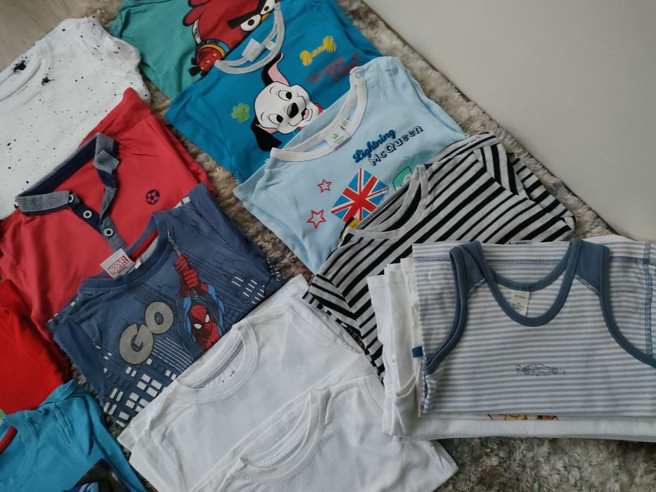 Koszulki, bluzki, podkoszulki