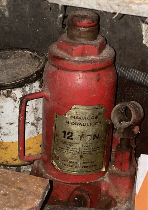 Prensa para vinho movel