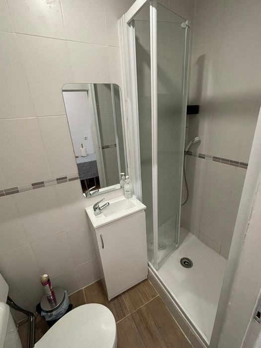 Quarto compartilhado para arrendar