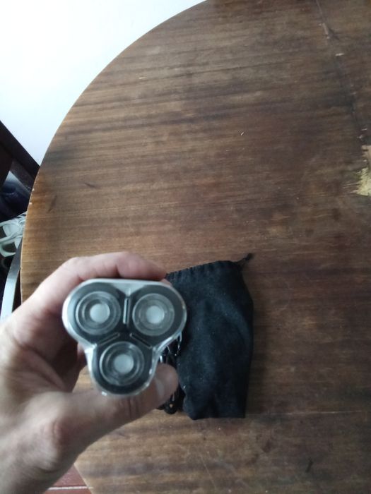 Máquina de barbear nova