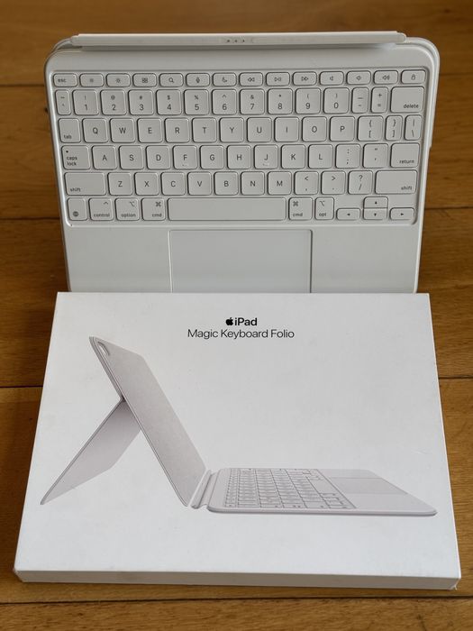 Magic keyboard folio