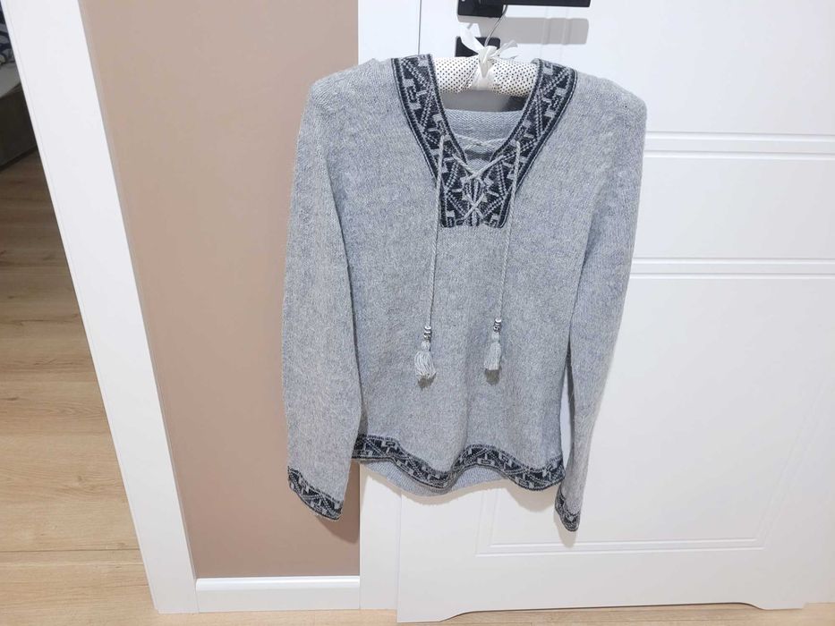 Sweter wełniany r. 36/38