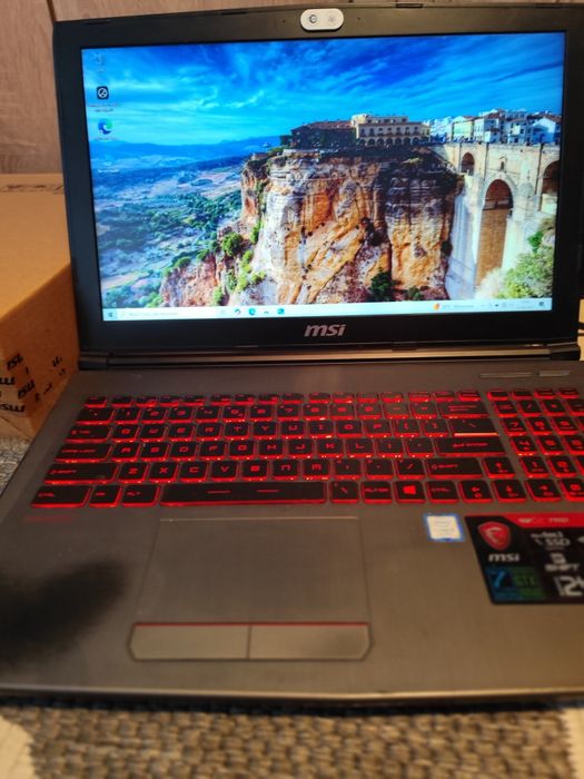 Laptop msi GV62 7RD