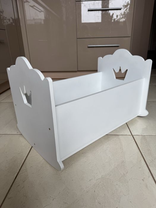 Ліжечко для ляльки