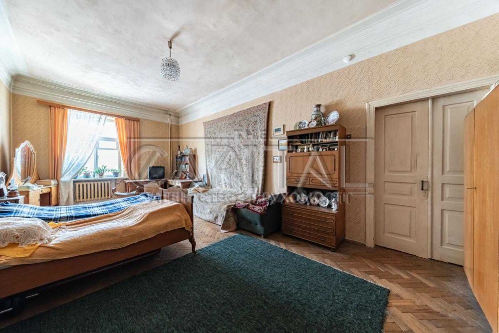 Продажа 4к Центр Чикаленка Пушкинская метро Театральная Шевченковский