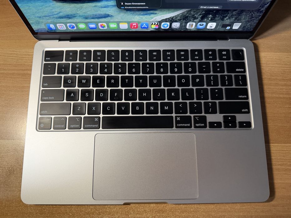 Macbook air m2 8/256