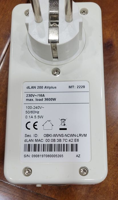 Selling 4 Devolo PLCs428220347655147522