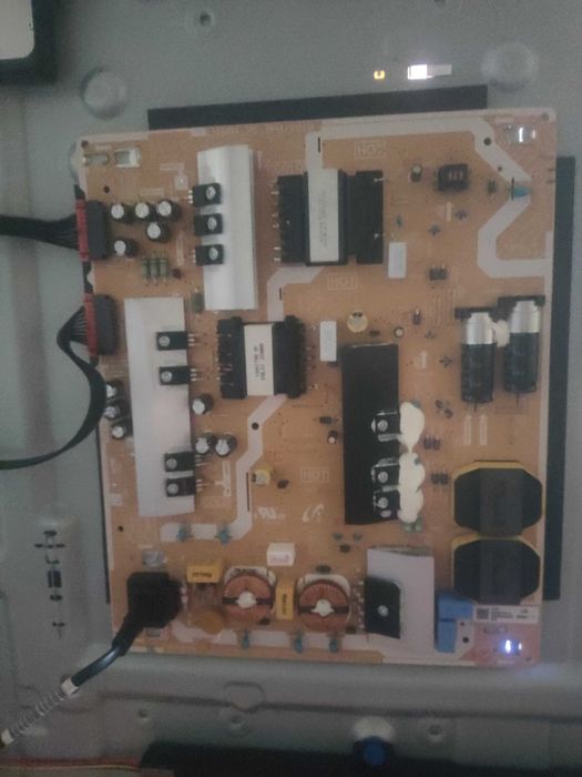 Samsung QE55Q80TAT "placas"