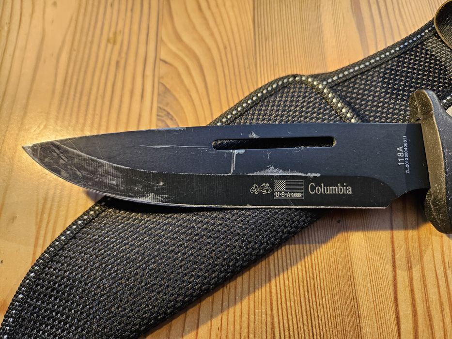 Nóż Columbia - typu Rambo