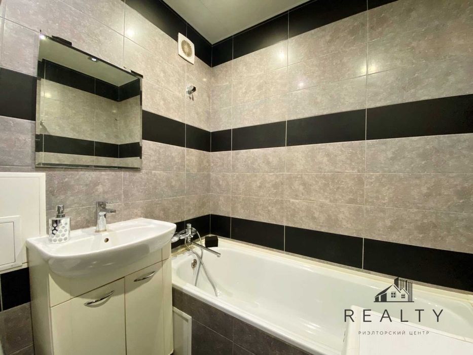 Двокімнатна квартира на вул. Лівобережній (Єнісейська) 212-990-584