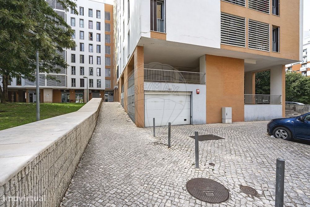 Apartamento T4 para arrendamento