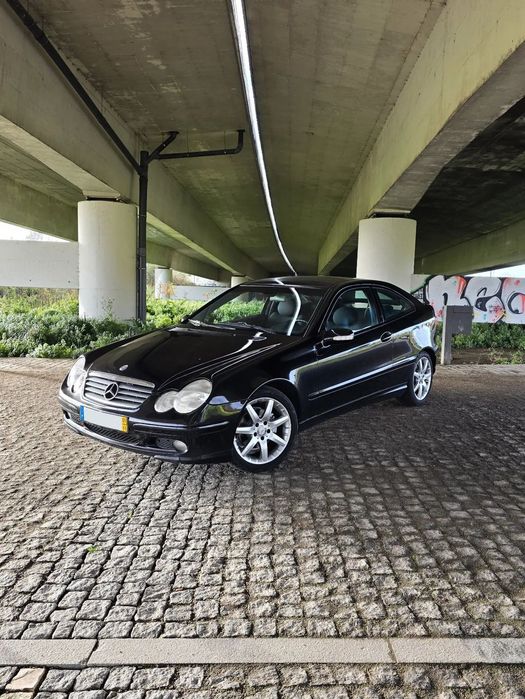 Mercedes-Benz C 220