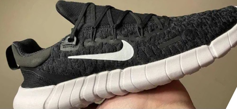 Оригінальні кросівки NIKE