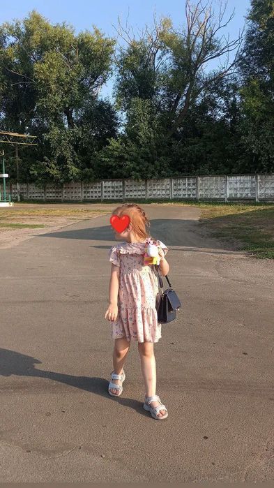 Сукня для дівчинки софт