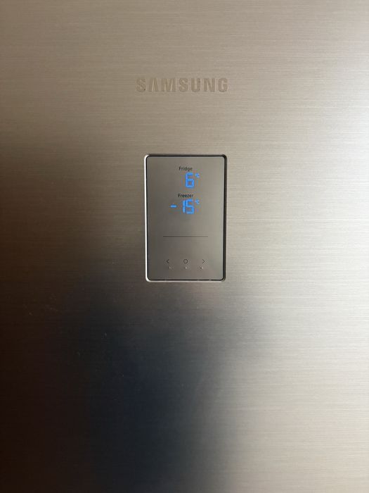 Frigorífico Samsung Combinado Inox - Stand alone