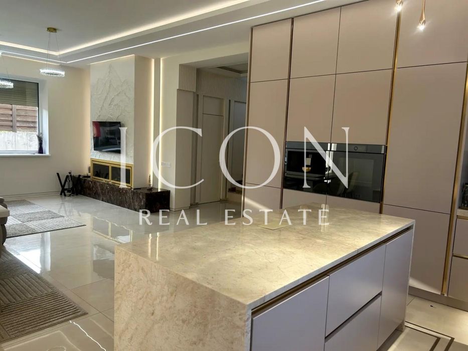 Продаж сучасного будинку з панорамним видом в Лісниках|274м²