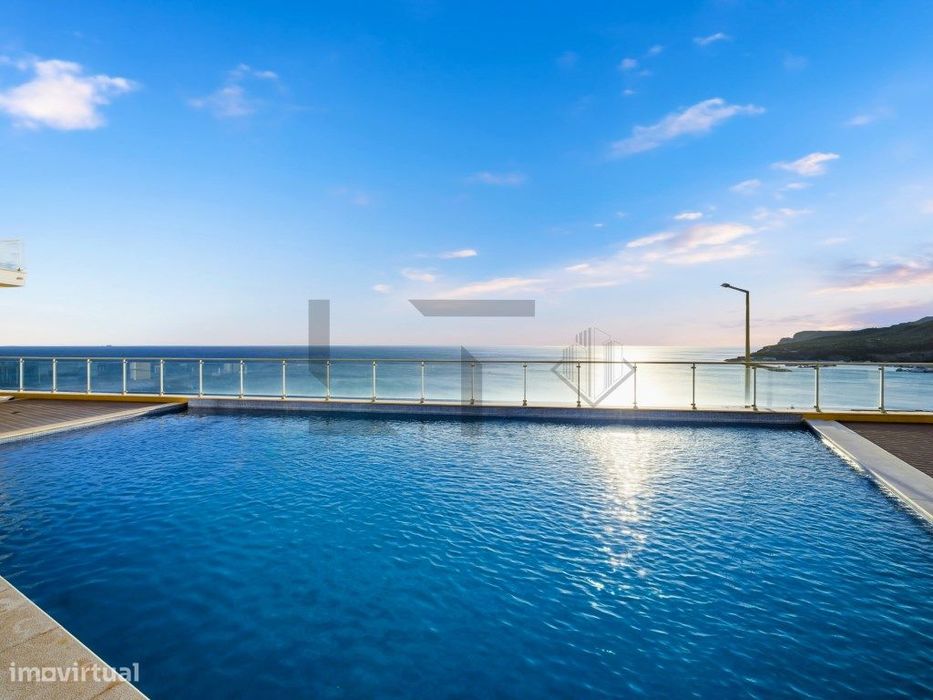 Apartamento T2 com Vista Mar para Venda em Sesimbra