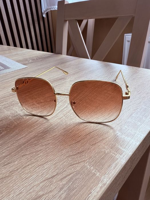 Zlote okulary przeciwsloneczne