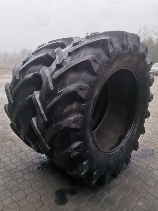Para opon 580/70R38 155A8 Pirelli TM700
