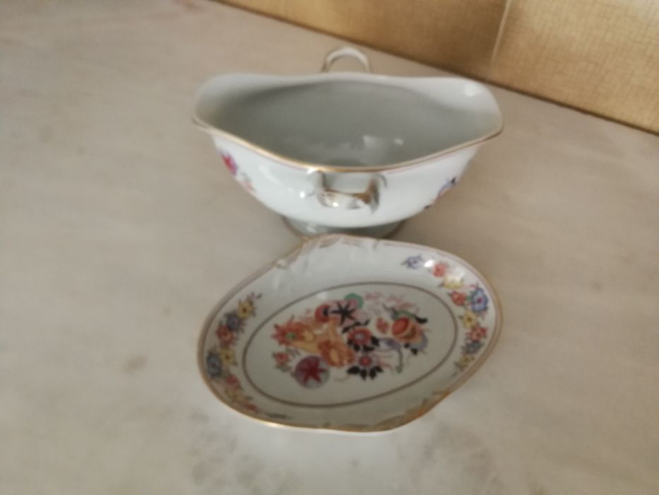 Complete Vista Alegre Dinnerware Set425381512757923844