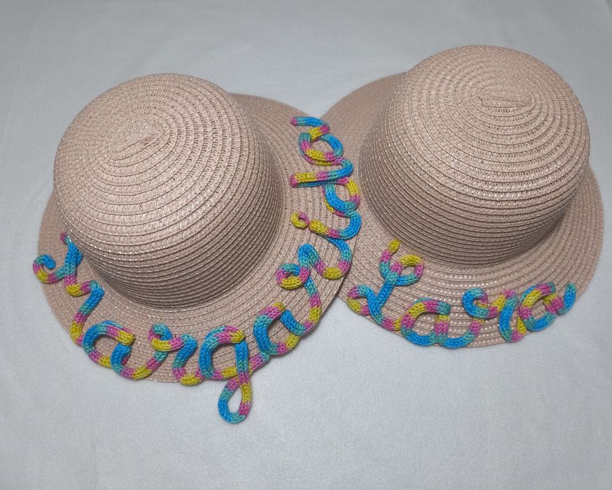 Chapéu de menina personalizado