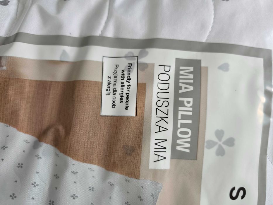 Nowa poduszka pod głowę