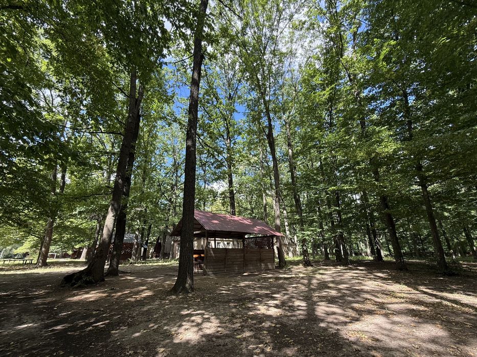 Продаж земельної ділянки 5.7 Га з базою відпочинку Умань