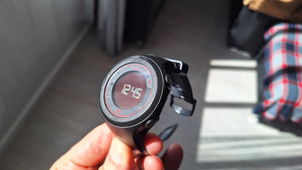 Relógio para desportos com GPS OnMove 500 HRM impecável como novo