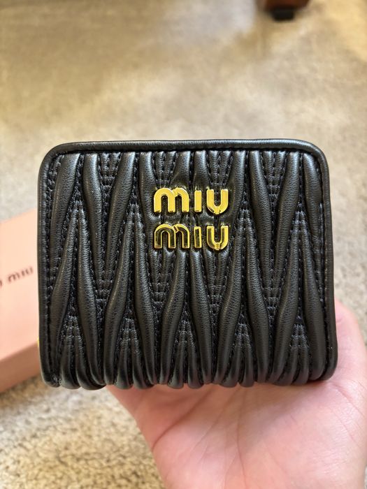 Carteira Miu Miu