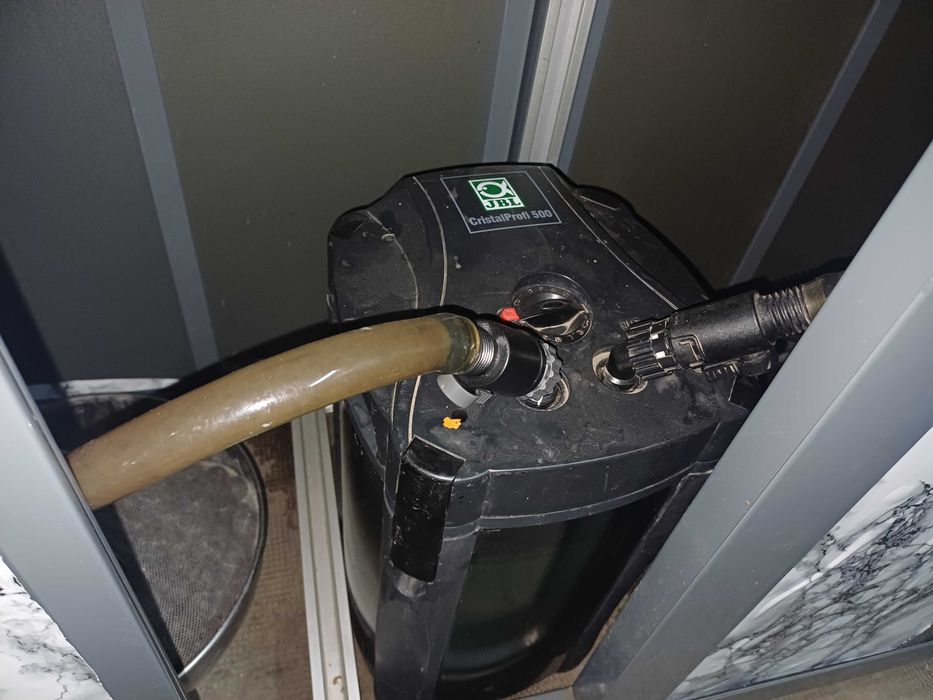 Aquário de tres tanques