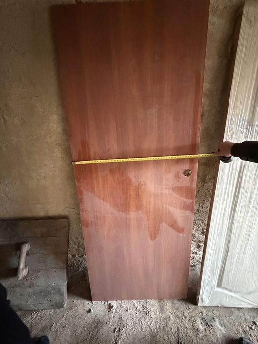 Продам межкомнатные двери